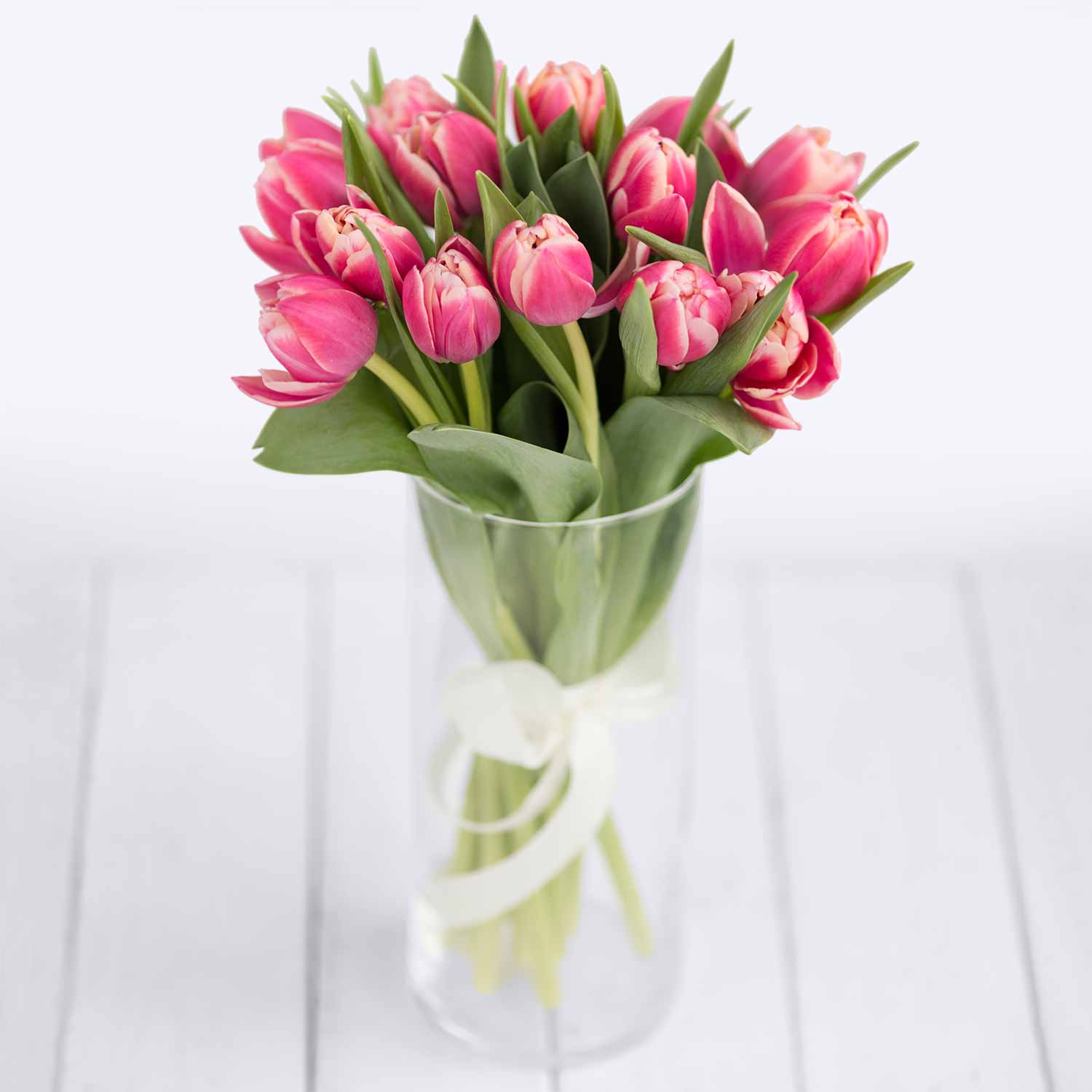 Букет из 15 пионовидных тюльпанов Коламбусс - Купить цветы